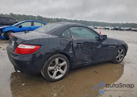 2013 Mercedes-Benz Slk 250 z USA, uszkodzony, nr VIN WDDPK4HA9DF054726